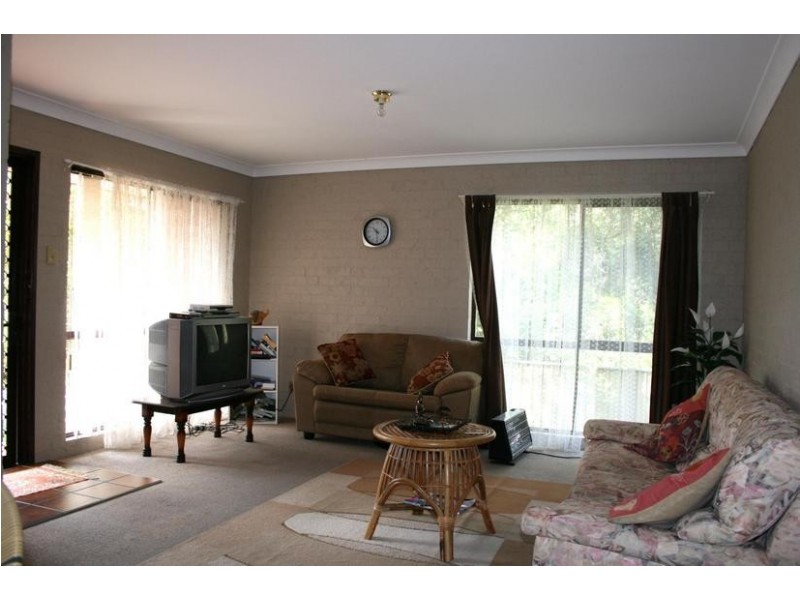 4/5 David Place, Bomaderry NSW 2541