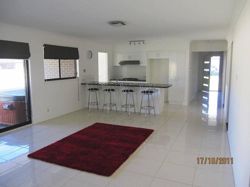 38 Golden Ash Close, Worrigee NSW 2540