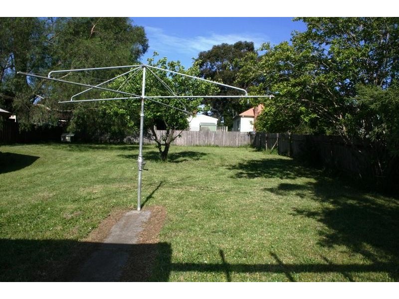 98 East Street, Nowra NSW 2541