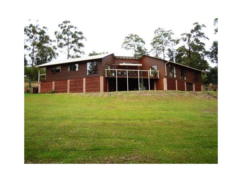 41 McArthur Drive, Falls Creek NSW 2540