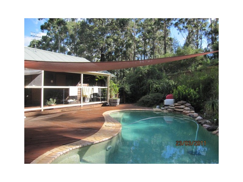 41 McArthur Drive, Falls Creek NSW 2540