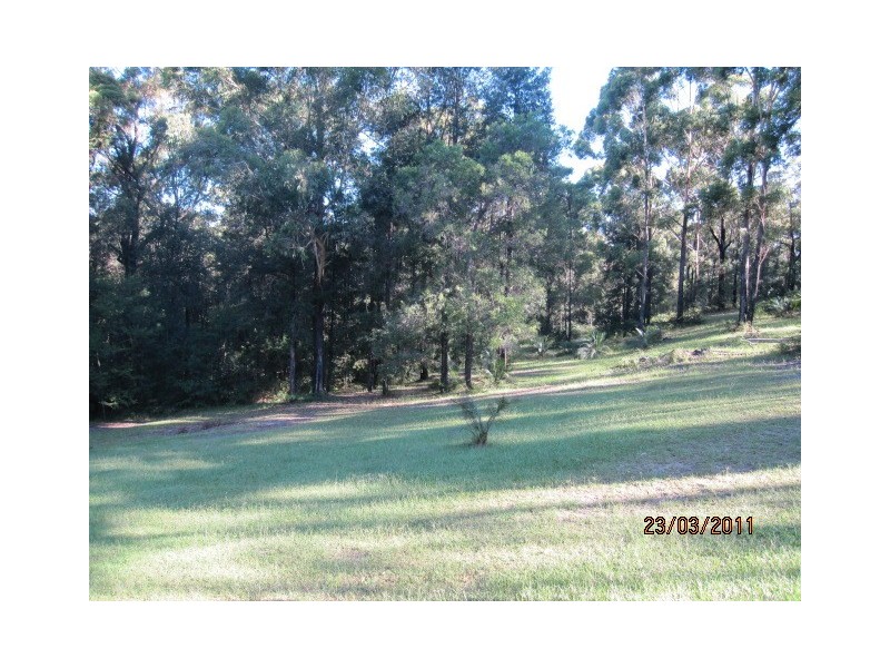 41 McArthur Drive, Falls Creek NSW 2540