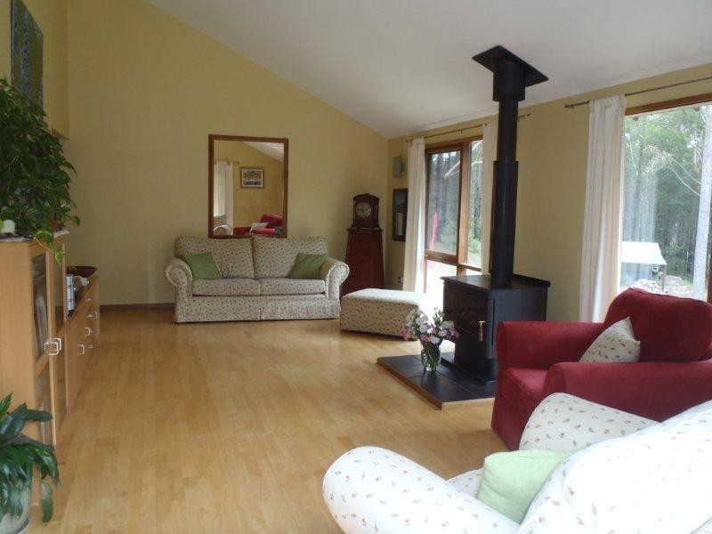 41 McArthur Drive, Falls Creek NSW 2540