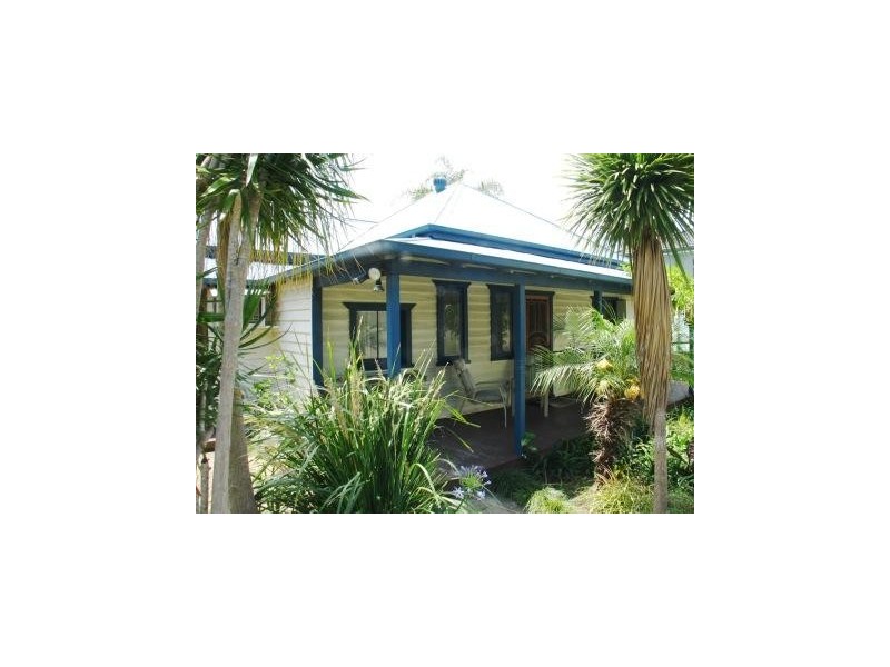 17 Cambewarra Road, Bomaderry NSW 2541