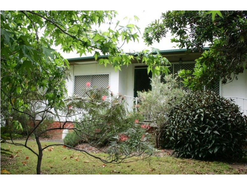 10 Knapp Avenue, Nowra NSW 2541