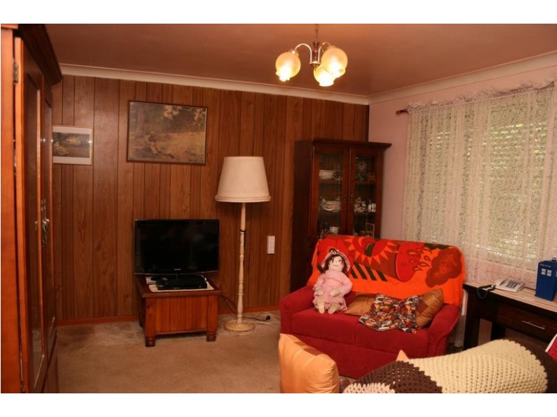10 Knapp Avenue, Nowra NSW 2541