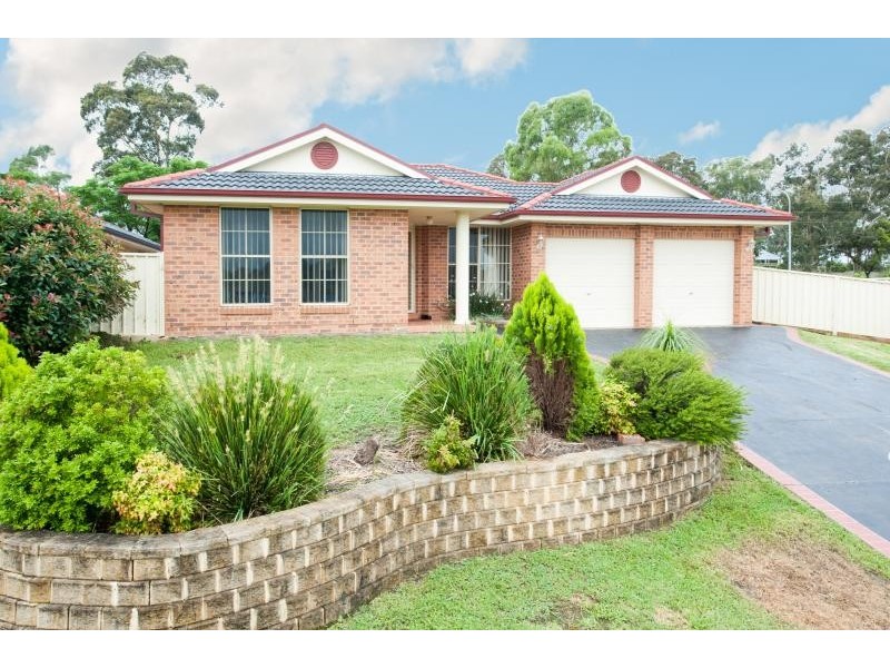 79 Burradoo Crescent, Nowra NSW 2541