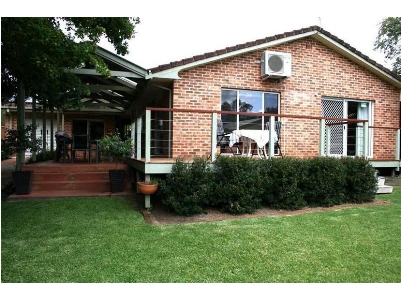 14 Wilari Close, Bomaderry NSW 2541