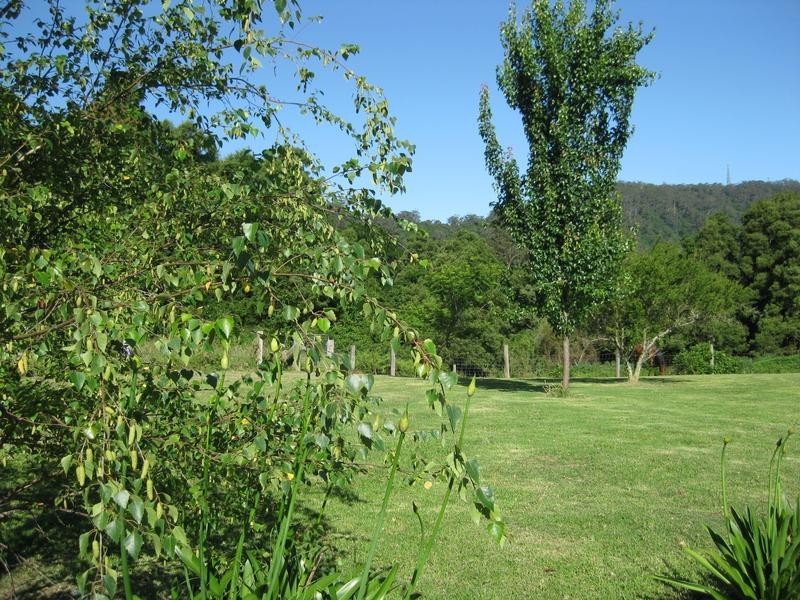 17 Carrington Road, Cambewarra NSW 2540