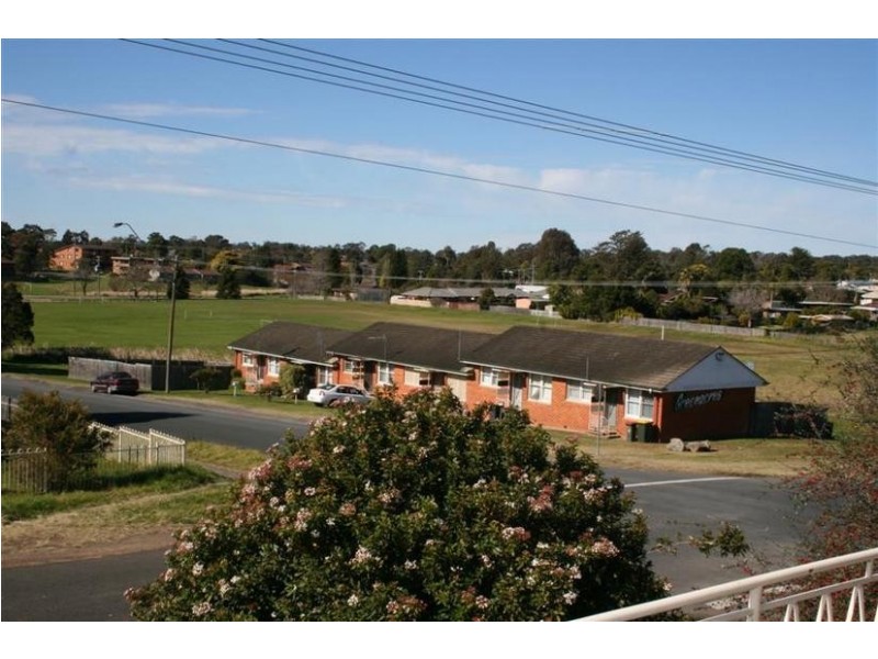 2/63 Wallace Street, Nowra NSW 2541
