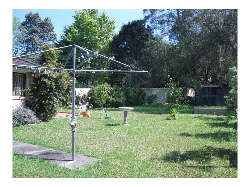 5 Birkdale Grove, Bomaderry NSW 2541