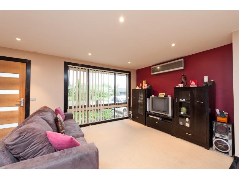 23 Monk Crescent, Bomaderry NSW 2541