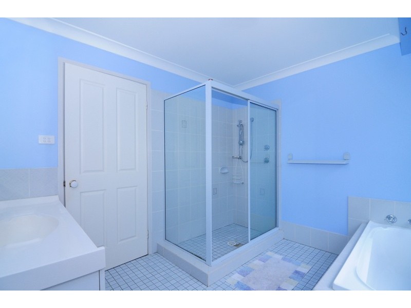 108 Jasmine Drive, Bomaderry NSW 2541