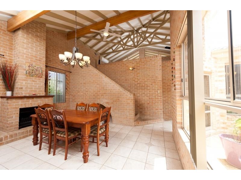 7 Gardenia Crescent, Bomaderry NSW 2541