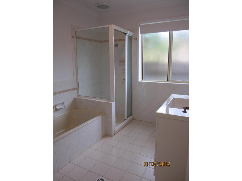 89 Lyndhurst Drive, Bomaderry NSW 2541