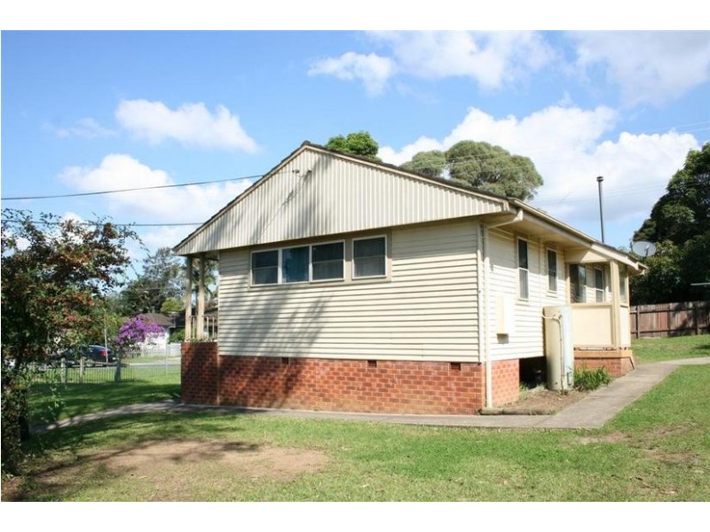 32 Seccombe Street, Nowra NSW 2541