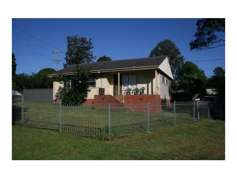 32 Seccombe Street, Nowra NSW 2541