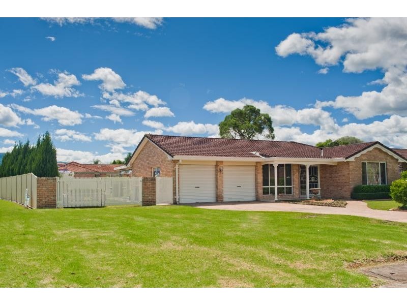 1 Cavalier Parade, Bomaderry NSW 2541