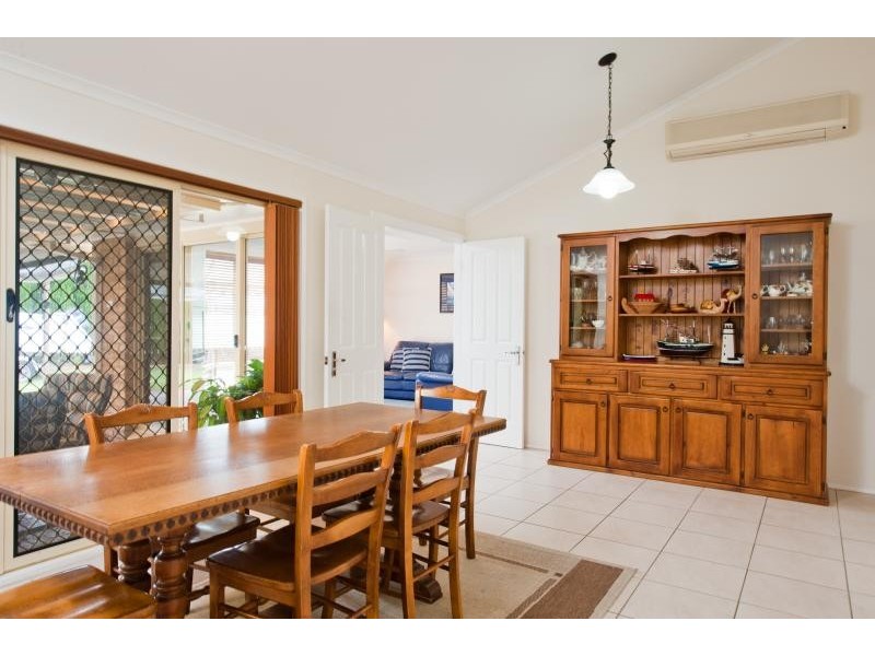 1 Cavalier Parade, Bomaderry NSW 2541