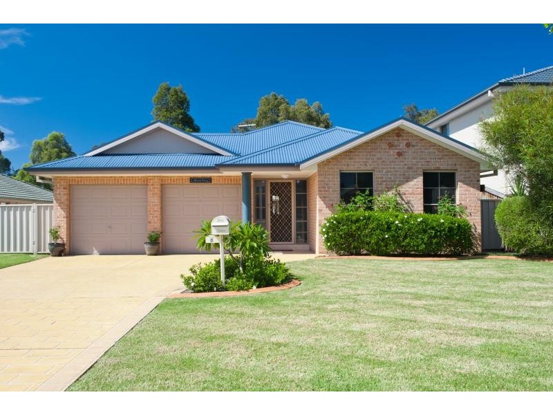 8 Burradoo Crescent, Nowra NSW 2541