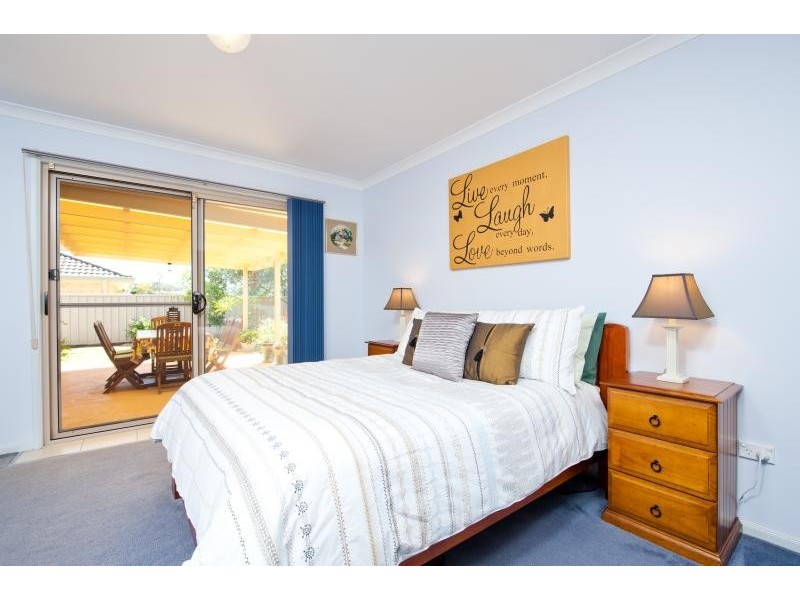 8 Burradoo Crescent, Nowra NSW 2541