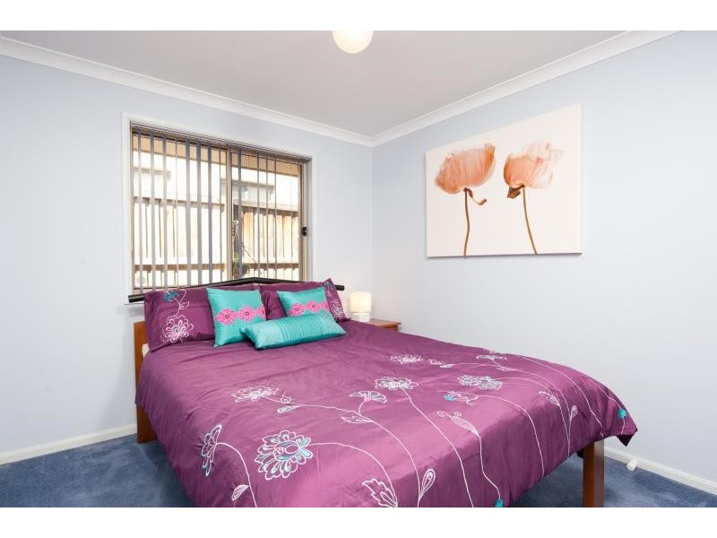 8 Burradoo Crescent, Nowra NSW 2541