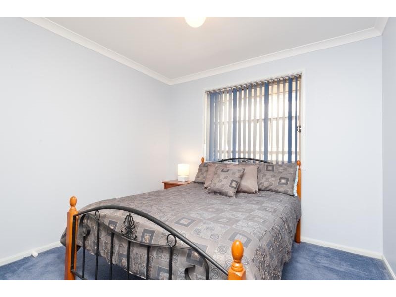 8 Burradoo Crescent, Nowra NSW 2541