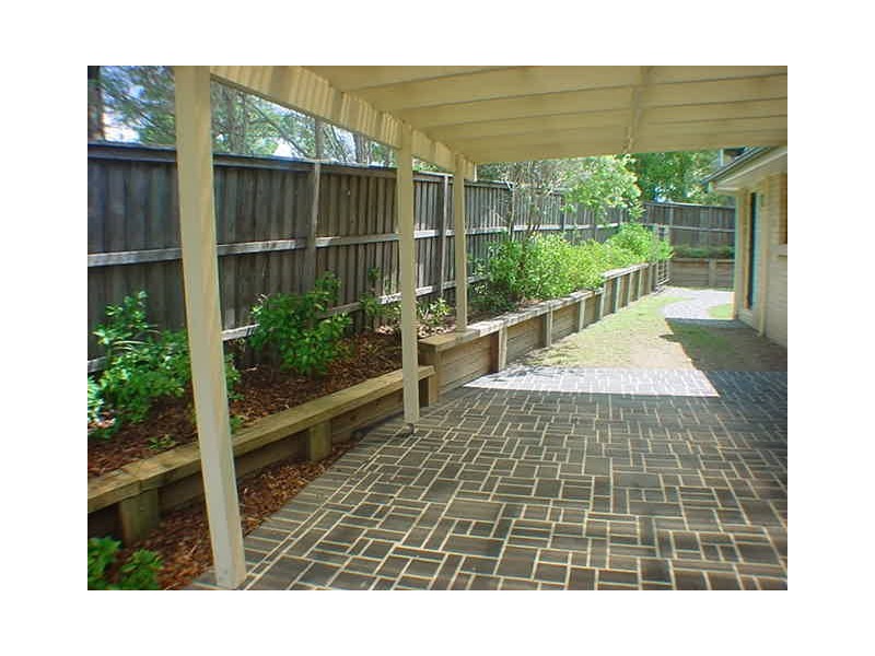 6 Wisteria Place, Bomaderry NSW 2541