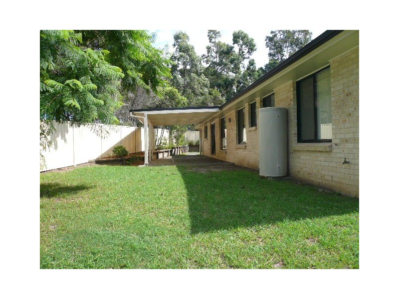 6 Wisteria Place, Bomaderry NSW 2541