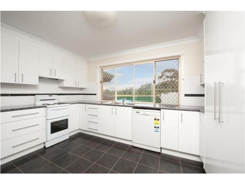 6 Basil Street, Worrigee NSW 2540