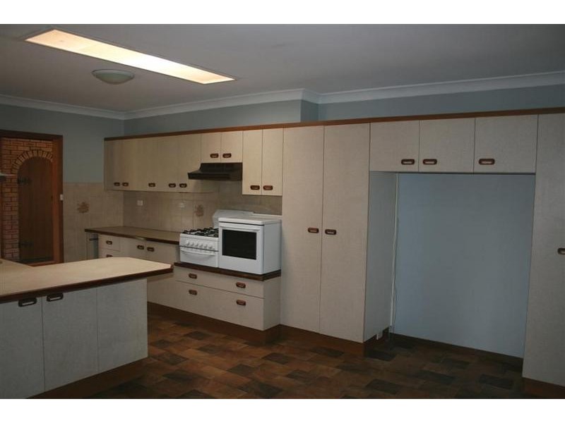 87 Salisbury Drive, Nowra NSW 2541