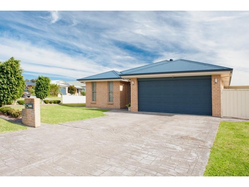 1 Stanbury Place, Worrigee NSW 2540