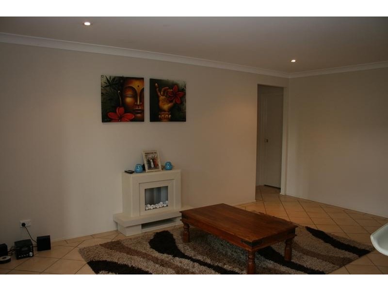 3 Freesia Crescent, Bomaderry NSW 2541