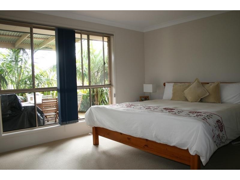 3 Freesia Crescent, Bomaderry NSW 2541