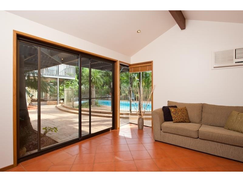 2 Bamarook Place, North Nowra NSW 2541