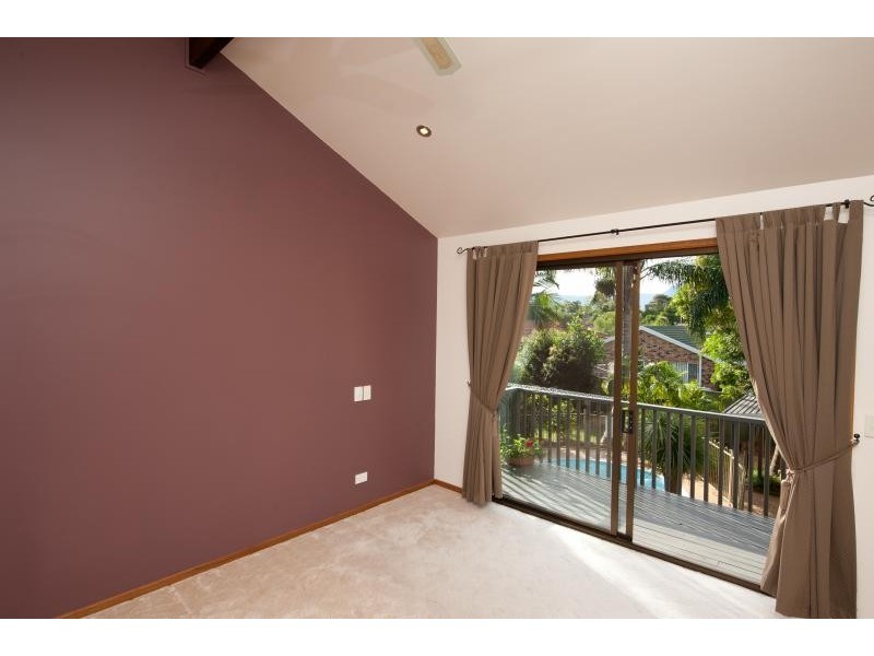 2 Bamarook Place, North Nowra NSW 2541