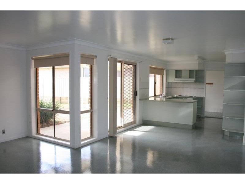 37 Pitt Street, North Nowra NSW 2541