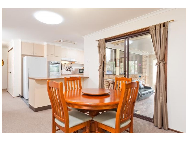 17 Monk Crescent, Bomaderry NSW 2541