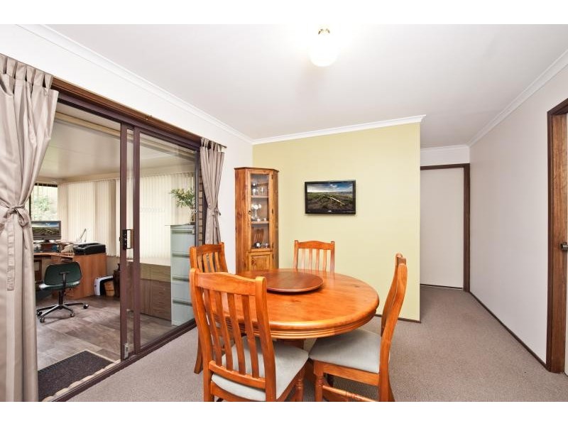 17 Monk Crescent, Bomaderry NSW 2541