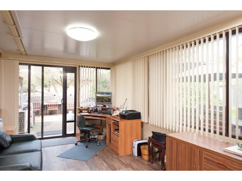 17 Monk Crescent, Bomaderry NSW 2541