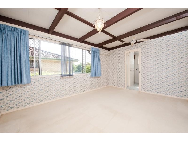 5 Page Avenue, North Nowra NSW 2541