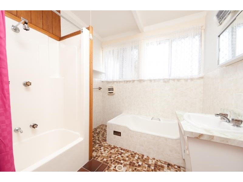 5 Page Avenue, North Nowra NSW 2541