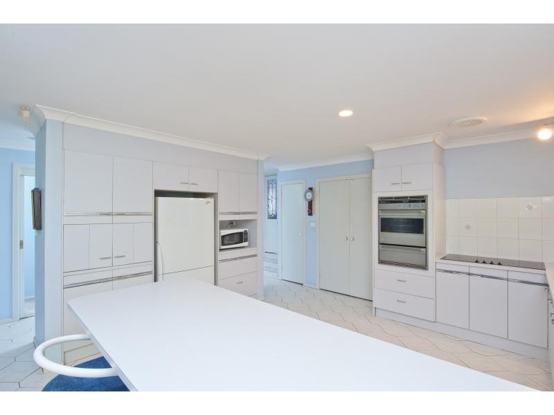 4 Narrien Place, North Nowra NSW 2541