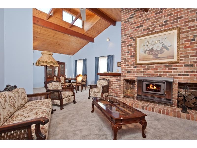 4 Narrien Place, North Nowra NSW 2541