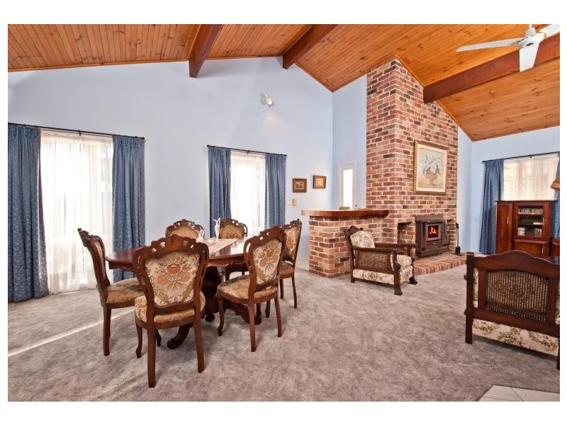 4 Narrien Place, North Nowra NSW 2541