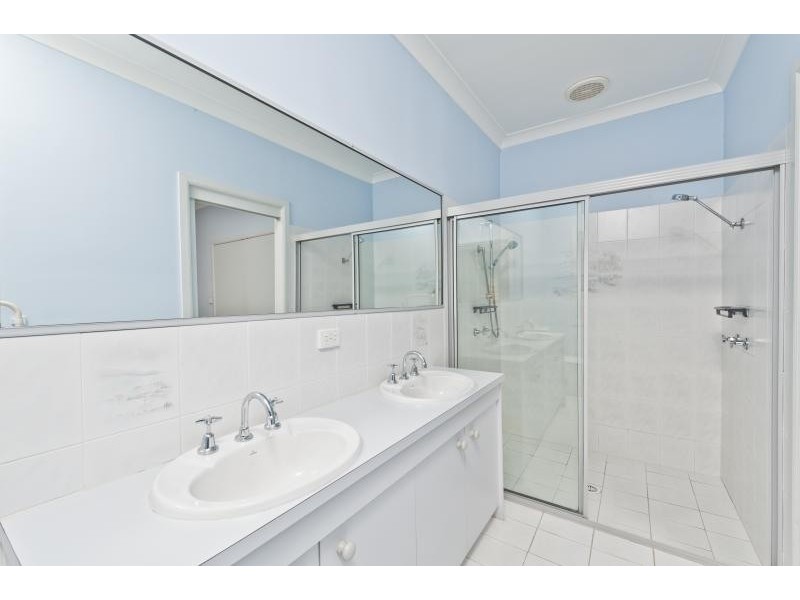 4 Narrien Place, North Nowra NSW 2541