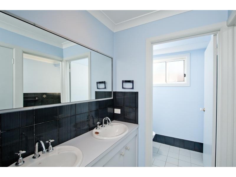 4 Narrien Place, North Nowra NSW 2541