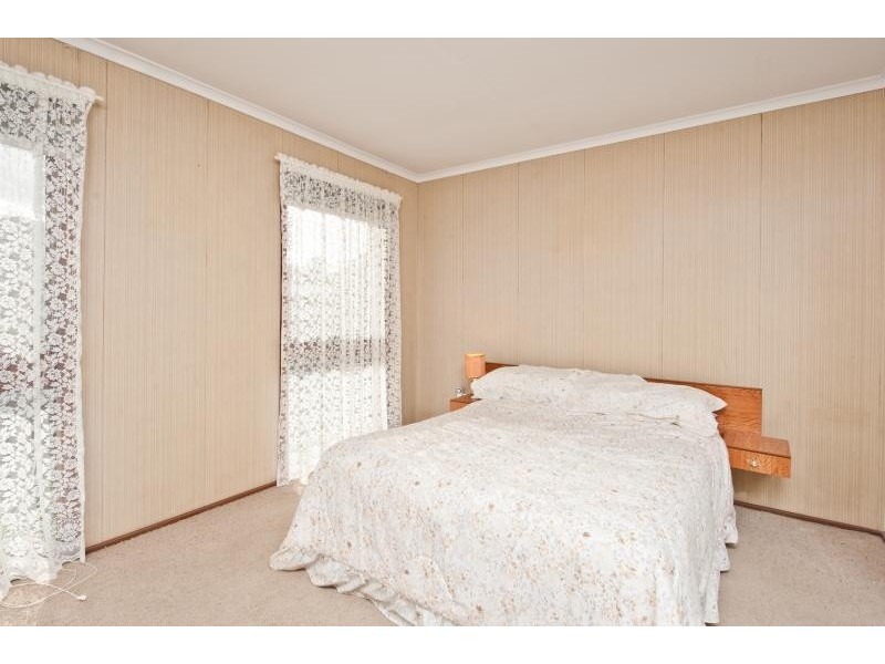 121 West Birriley Street, Bomaderry NSW 2541