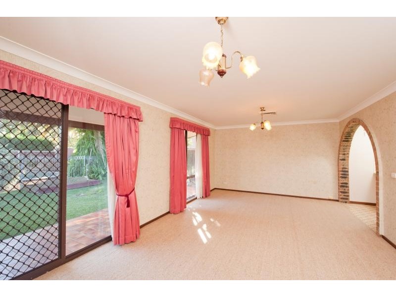 15 Cavalier Parade, Bomaderry NSW 2541