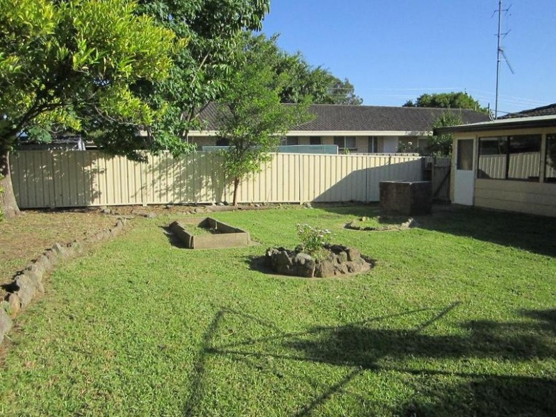 4 Allison Avenue, Nowra NSW 2541